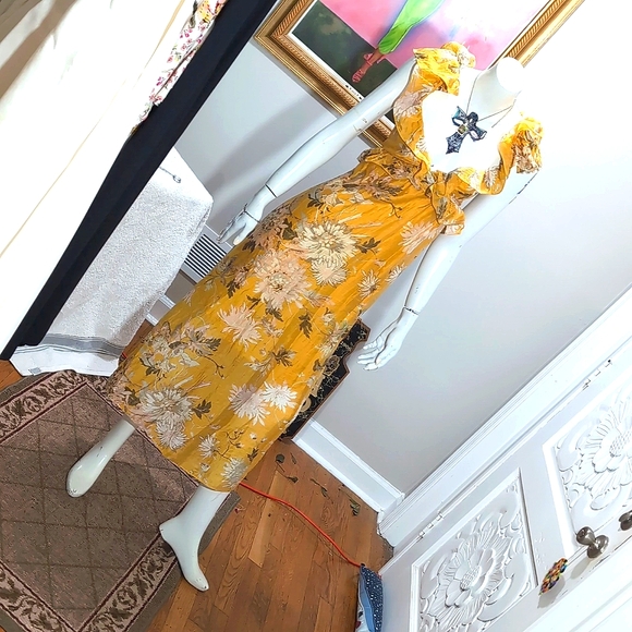 H&M Yellow SUMMER Dress - Picture 2 of 9